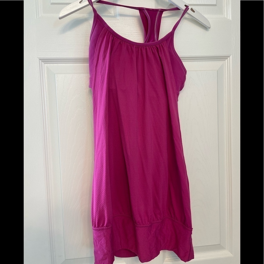 Lululemon tank